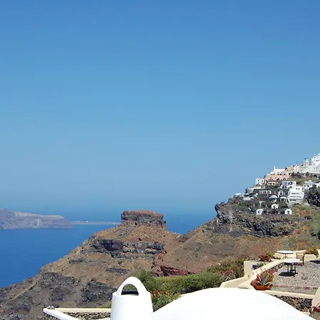 Villa Luxurious Santorini Penthouse 1 Bedroom Magical Caldera Sea Views Outdoor Hot Tub *