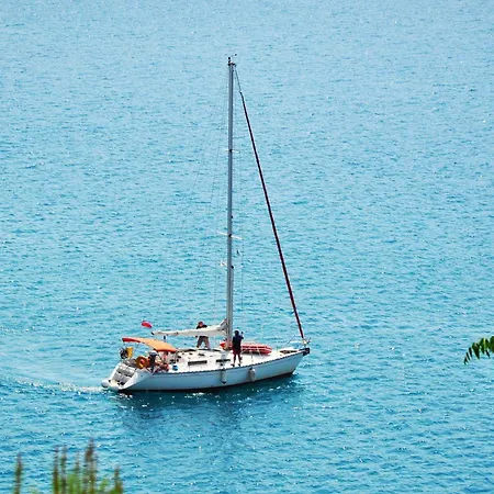 Luxurious Santorini Penthouse 1 Bedroom Magical Caldera Sea Views Outdoor Hot Tub *