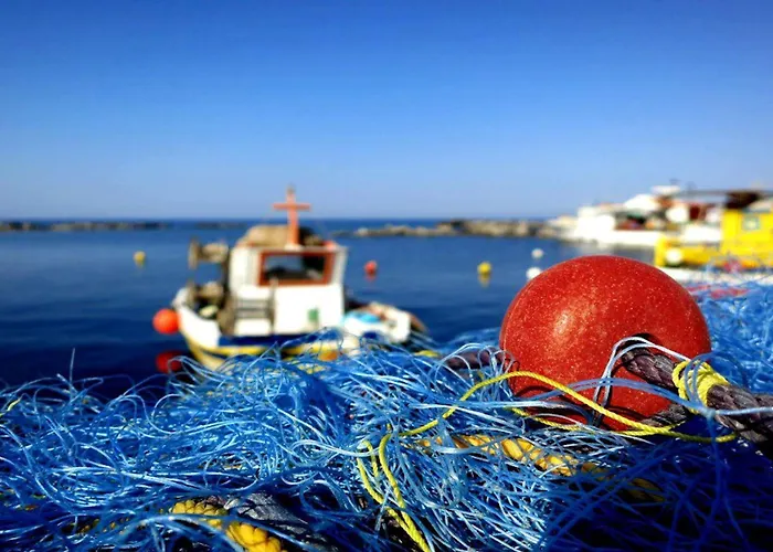 Вилла Luxurious Santorini Penthouse 1 Bedroom Magical Caldera Sea Views Тира