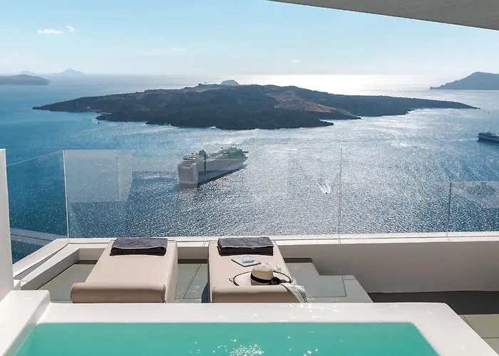 Вилла Luxurious Santorini Penthouse 1 Bedroom Magical Caldera Sea Views *